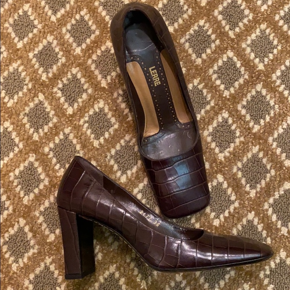 100% crocodile leather vintage Lerre pumps